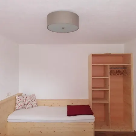 Zachhof Apartment Ellbogen Exterior photo